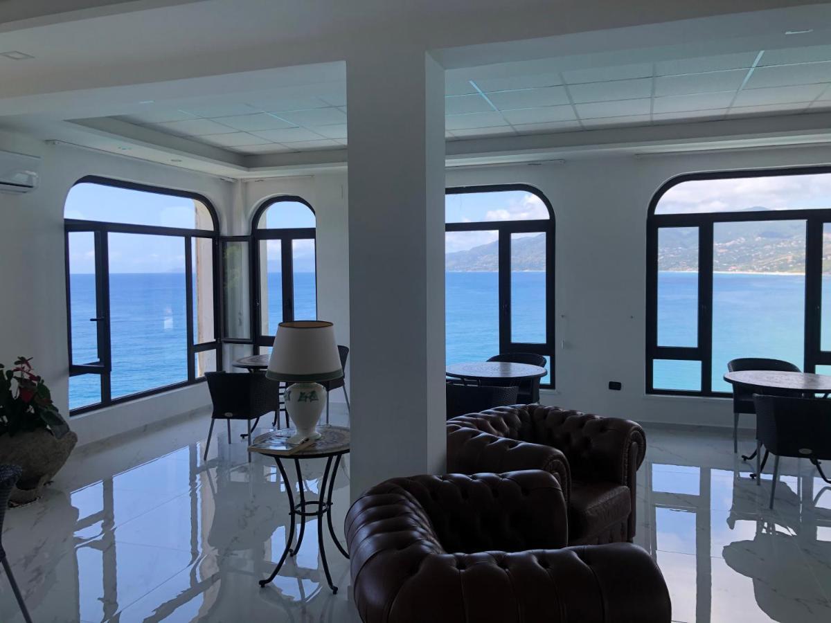 Hotel 팔리누로 외부 사진